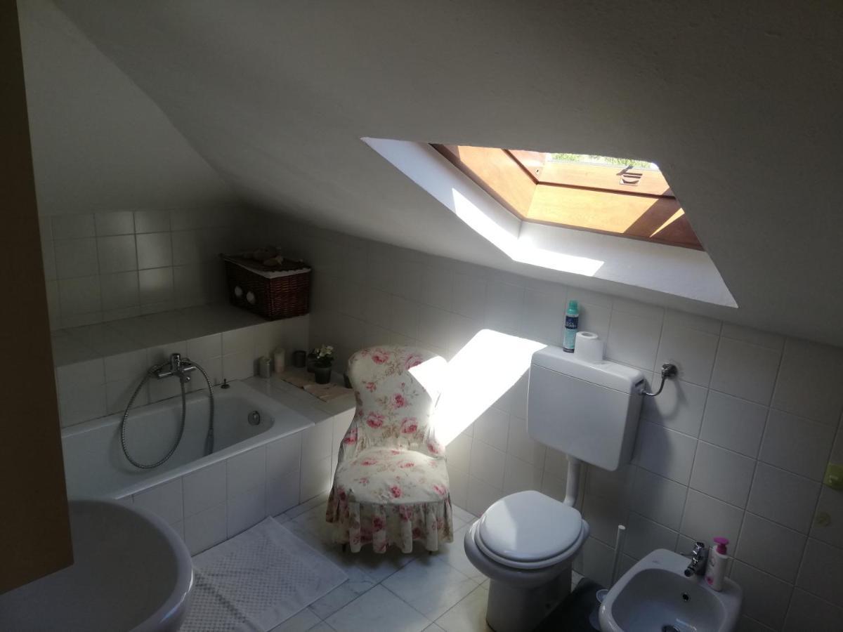 La tua mansarda a Bergamo Villa Esterno foto