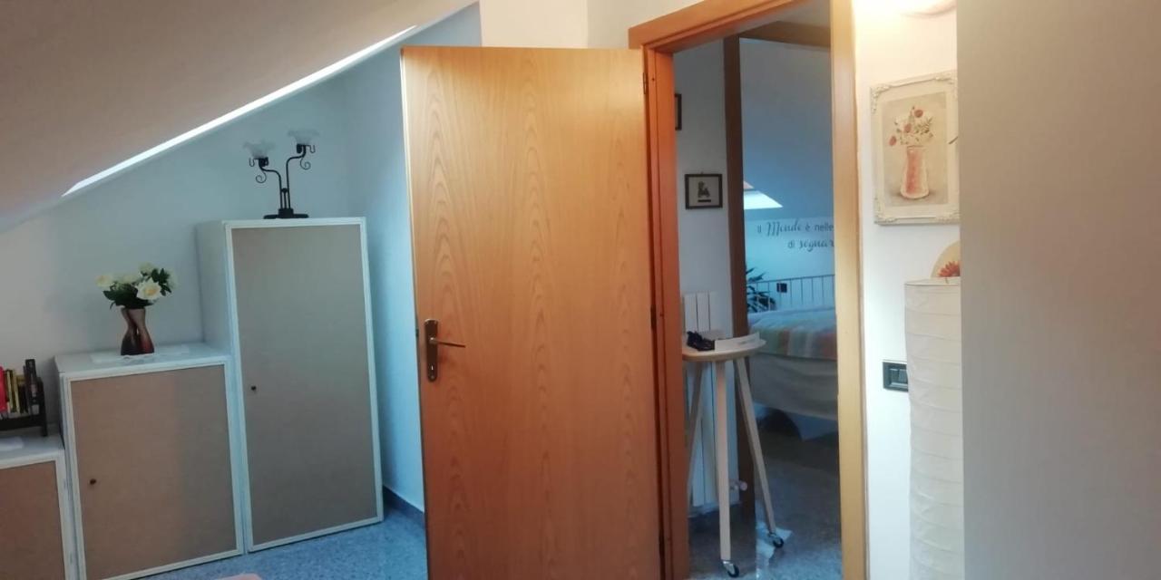 La tua mansarda a Bergamo Villa Esterno foto